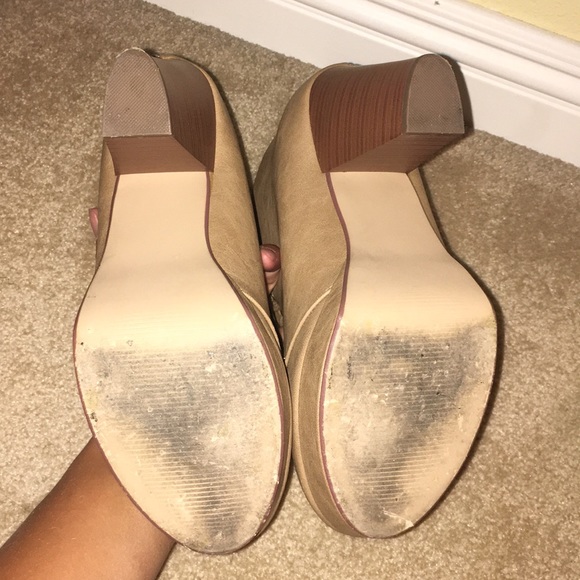 Lace-up platform heels - Picture 2 of 3